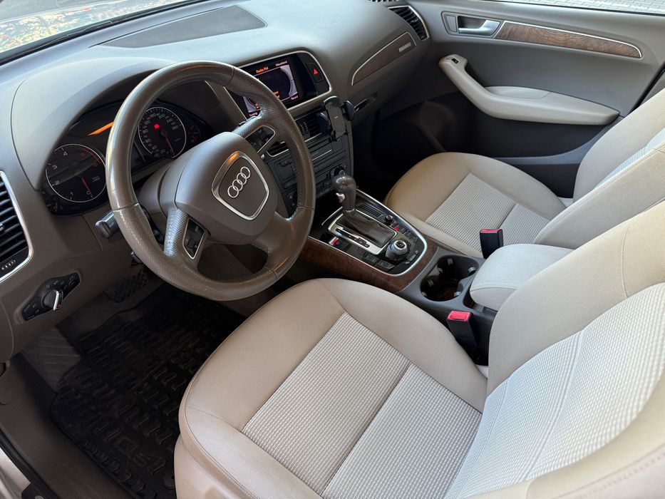 Audi Q5 2.0TDI  Quattro 2012 Auto S-Line Pilot Navi Bluetooth Xenon