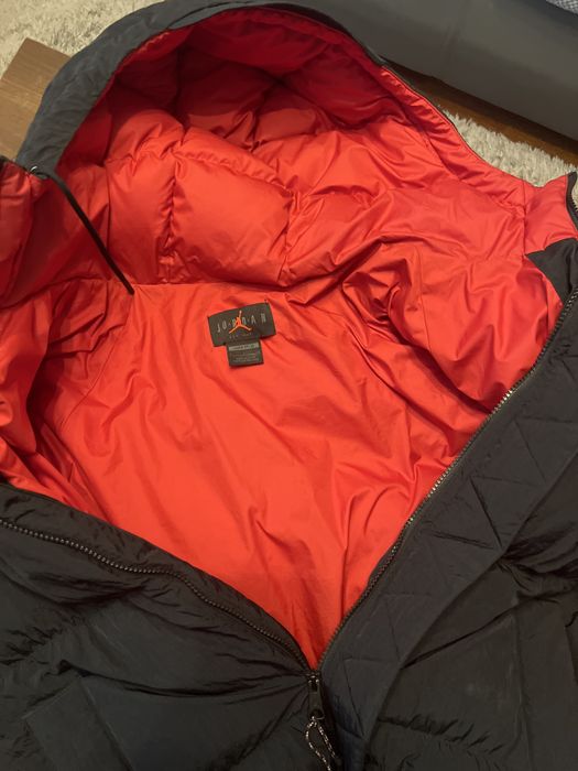 Vand geaca jordan essentials puffer originala