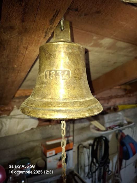 Vand clopot vechi de colectie 1834