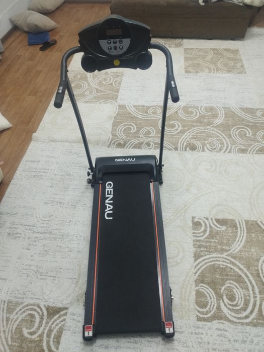 Беговая дорожка в хорошем состоянии