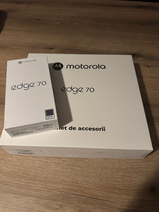 Motorola Edge 70 512gb PANTONE Gadget Grey SIGILAT + Pachet Accesorii