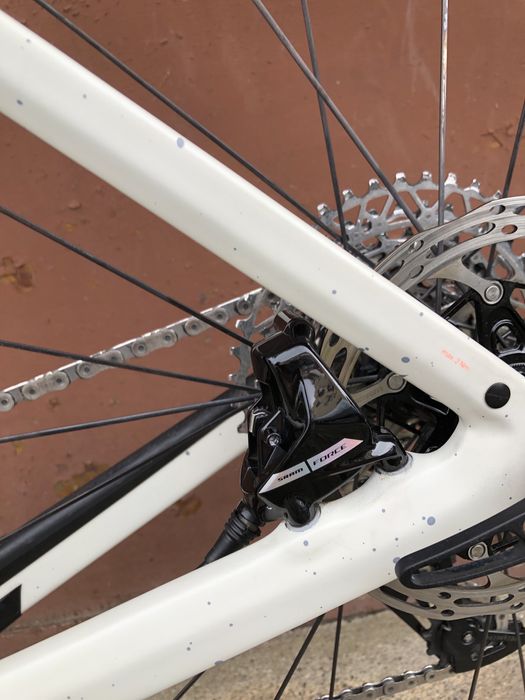 Gravel Rose Backroad full carbon/sram force axs
