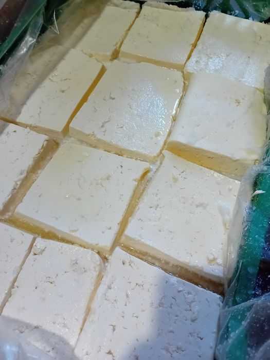 Vând telemea proaspătă de vacă