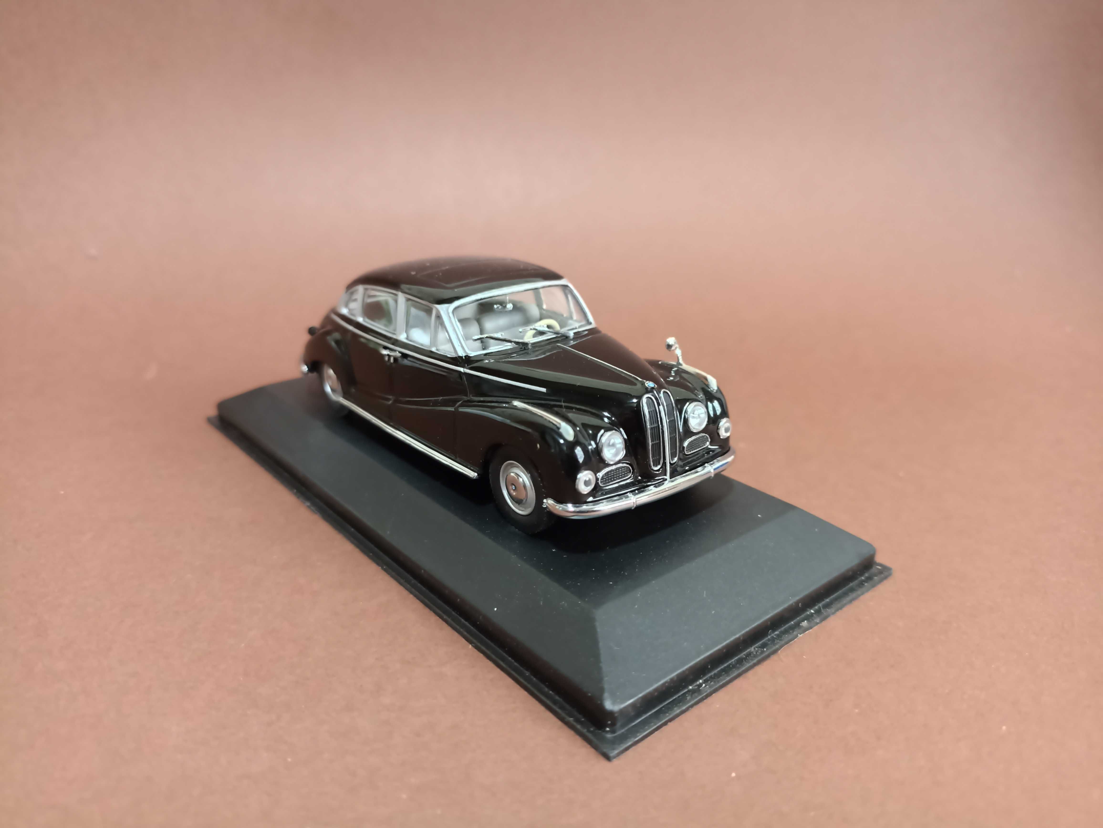 Macheta Minichamps 1:43, BMW 502