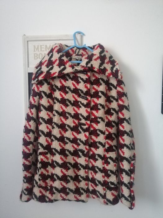 Palton gros din lana model deosebit dama marimea M/L.