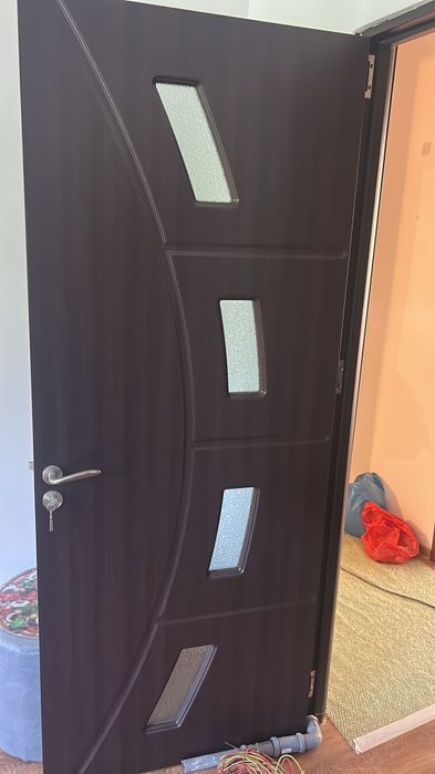 Uși de interior in stare foarte buna cu tocuri incluse