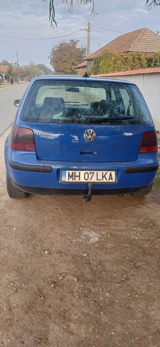Se vinde golf 4.