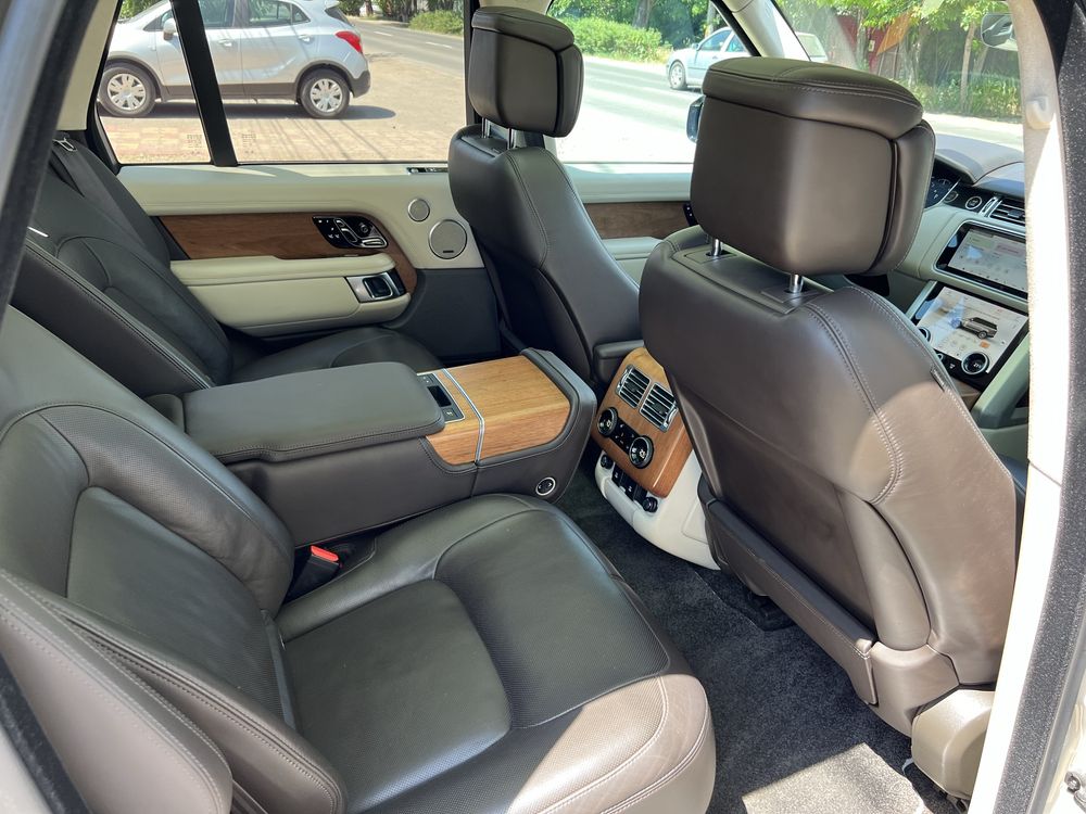 Land Rover Range Rover 3.0 I TDV6 AUTOBIOGRAPHY