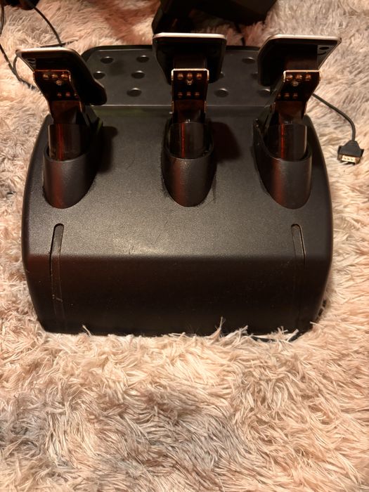 Volan Logitech G923 pentru ps5,ps4 si PC