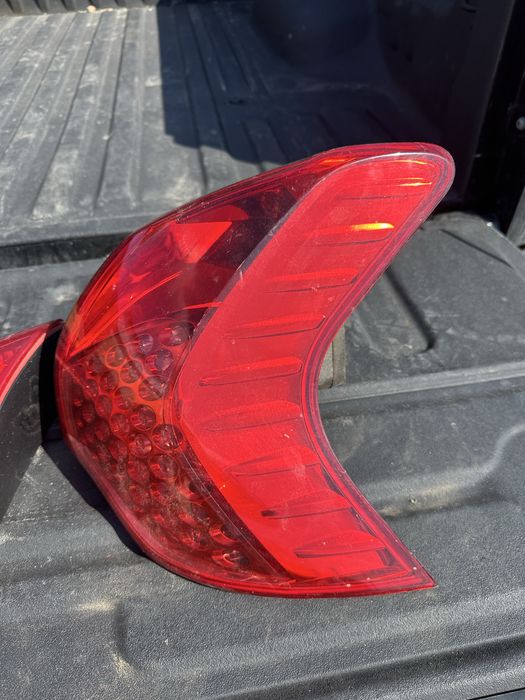 Стоп ляв десен Peugeot 3008 пежо 3008 stop