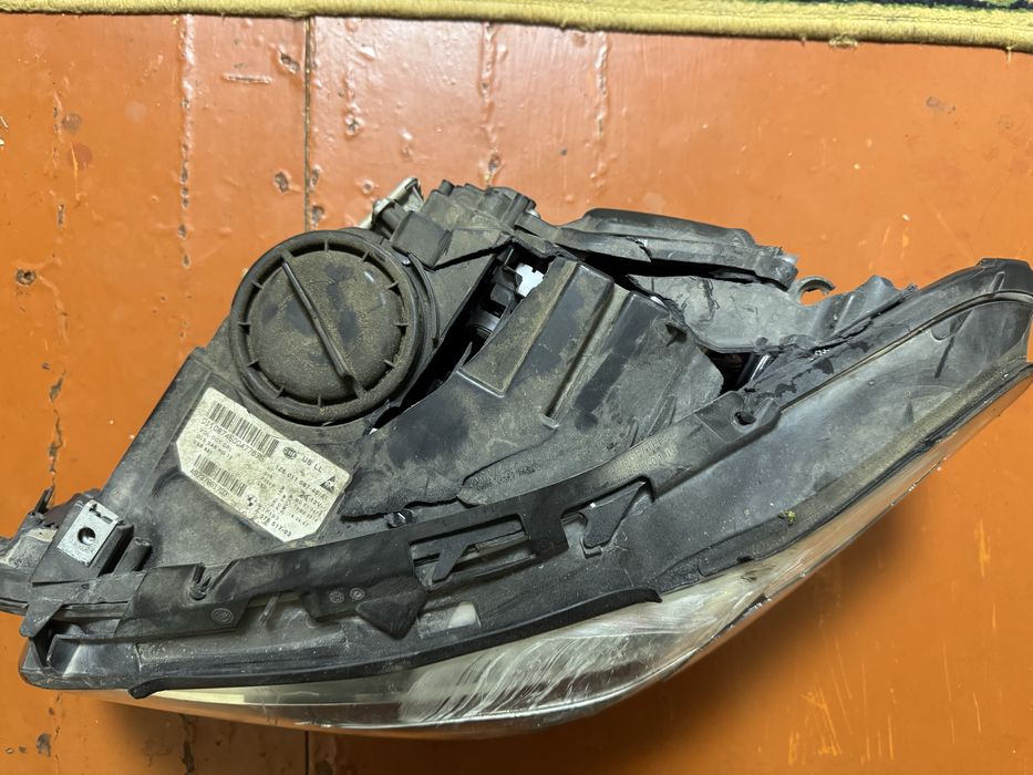 Фара от бмв ф10 рестайлинг