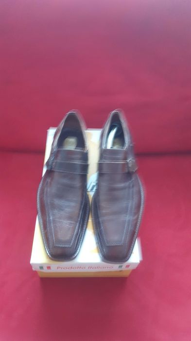 Vand pantofi pile barbati