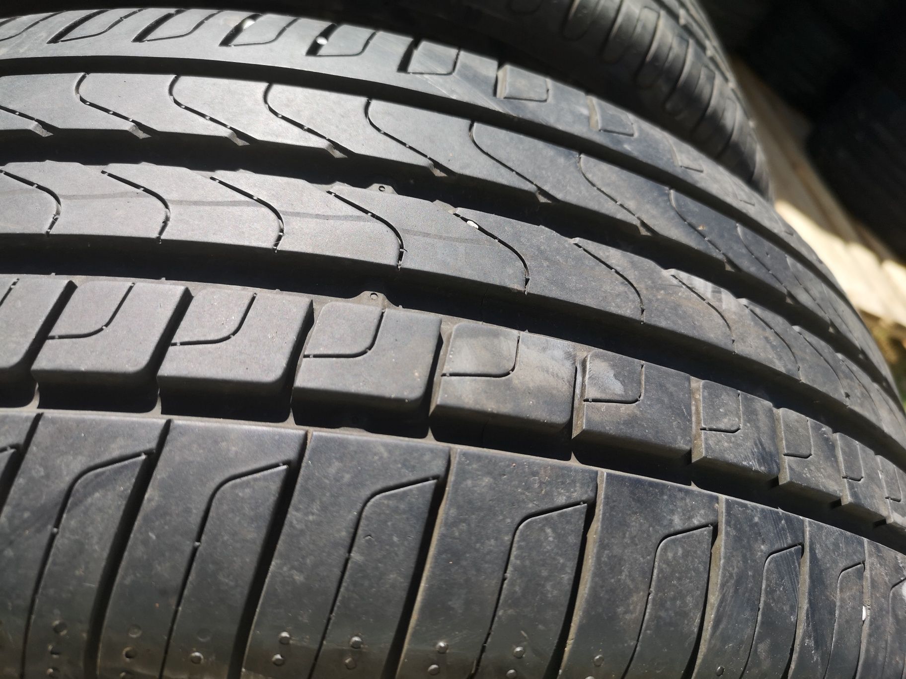 Doua Cauciucuri 235 60 R18 Pirelli