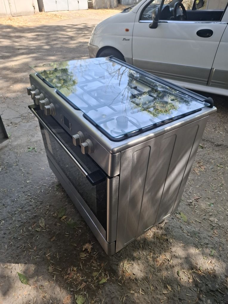 Gaz plita sotiladi