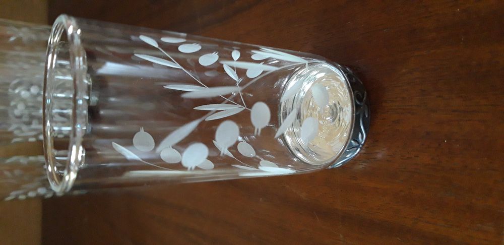 Стаканчики  для  вина.