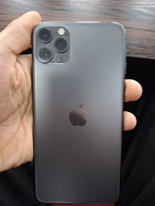 I phone 11 pro max 256 gb