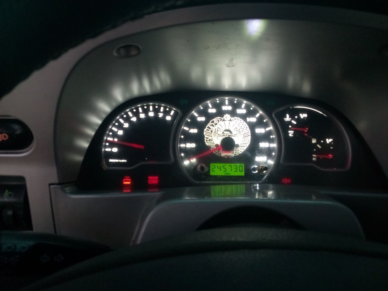 Nexia 2, 1.6L srochno sotiladi