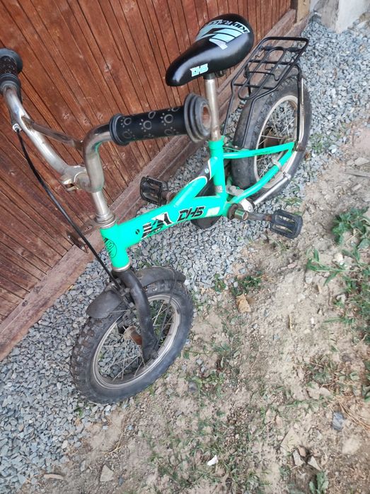 Vând bicicletă copii model DHS
