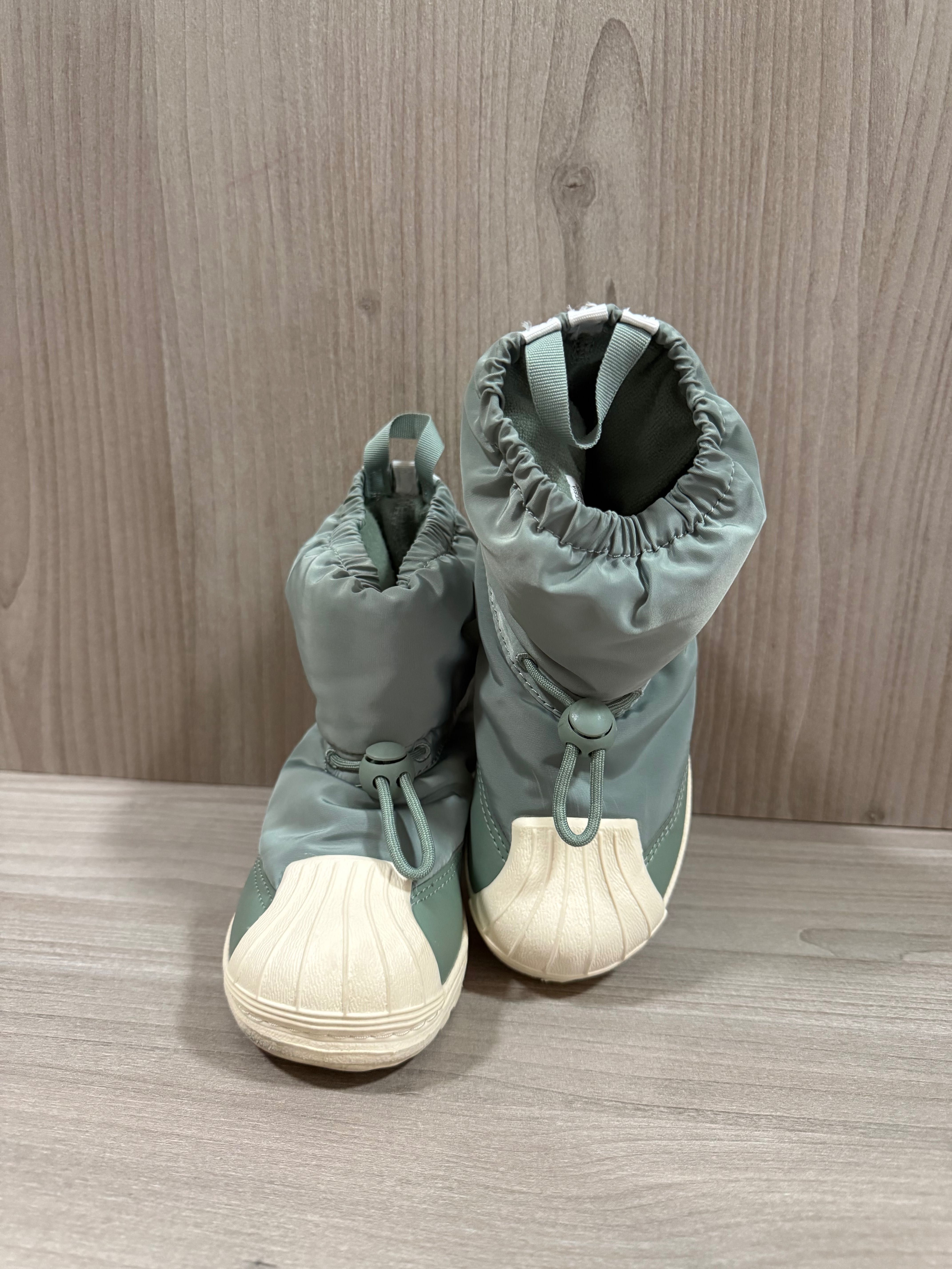 Детски кецове и апрески