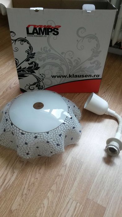 Diverse luminat: Lustre, Lampadar/Lampi, Plafoniere & Abajururi sticla