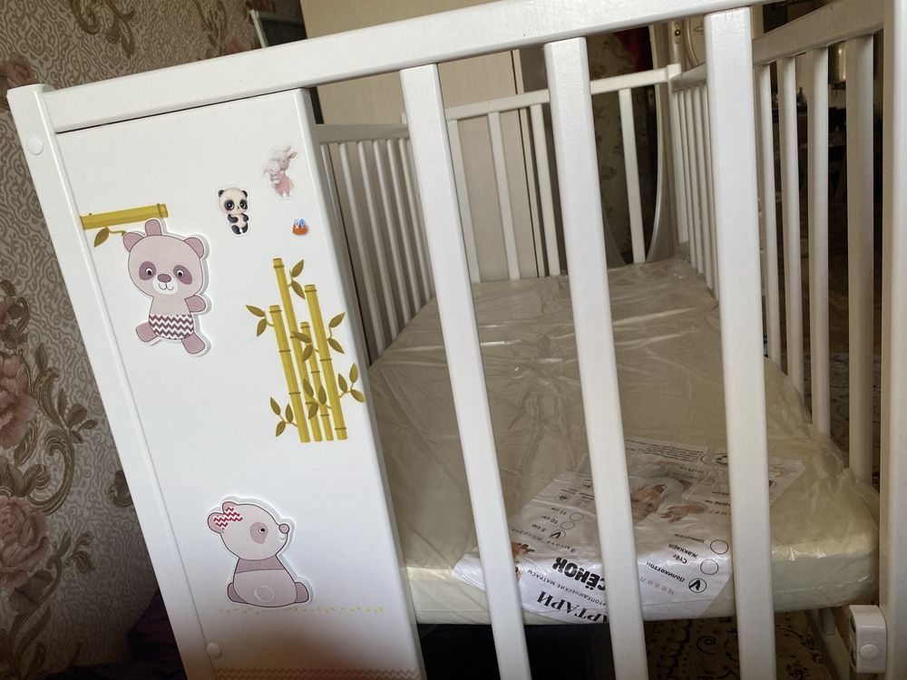 Продам детскую кроватку