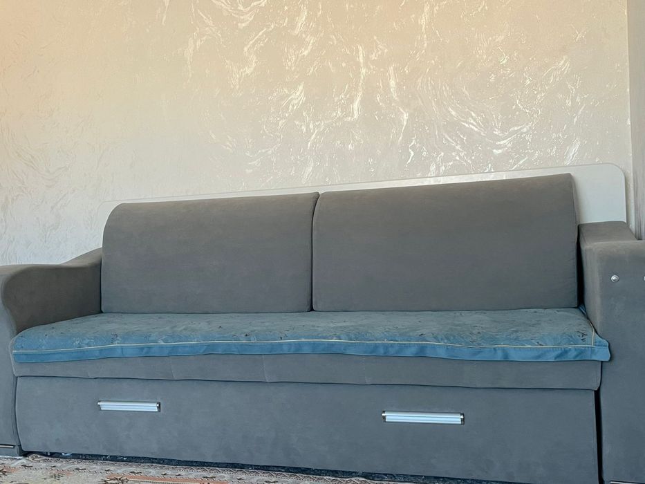 Продам диван трансформер 3в1 в хорошем состояние