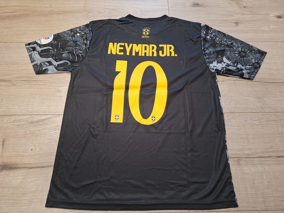 Футболна фланелка на Бразилия #Неймар #10# специално издание!