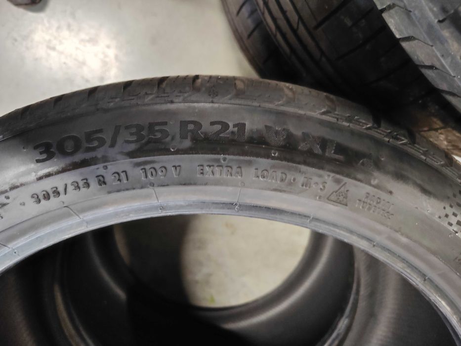2бр. зимни гуми 305/35/21 Continental