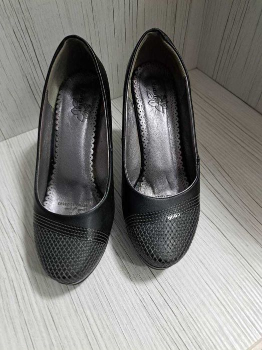 Дамски обувки използвани