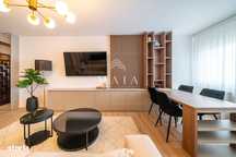 Apartament 4 camere I designer I parcare I Dna Stanca-Mega Image