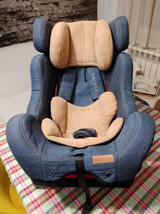 Детско столче за кола Chipolino TRAX NEO