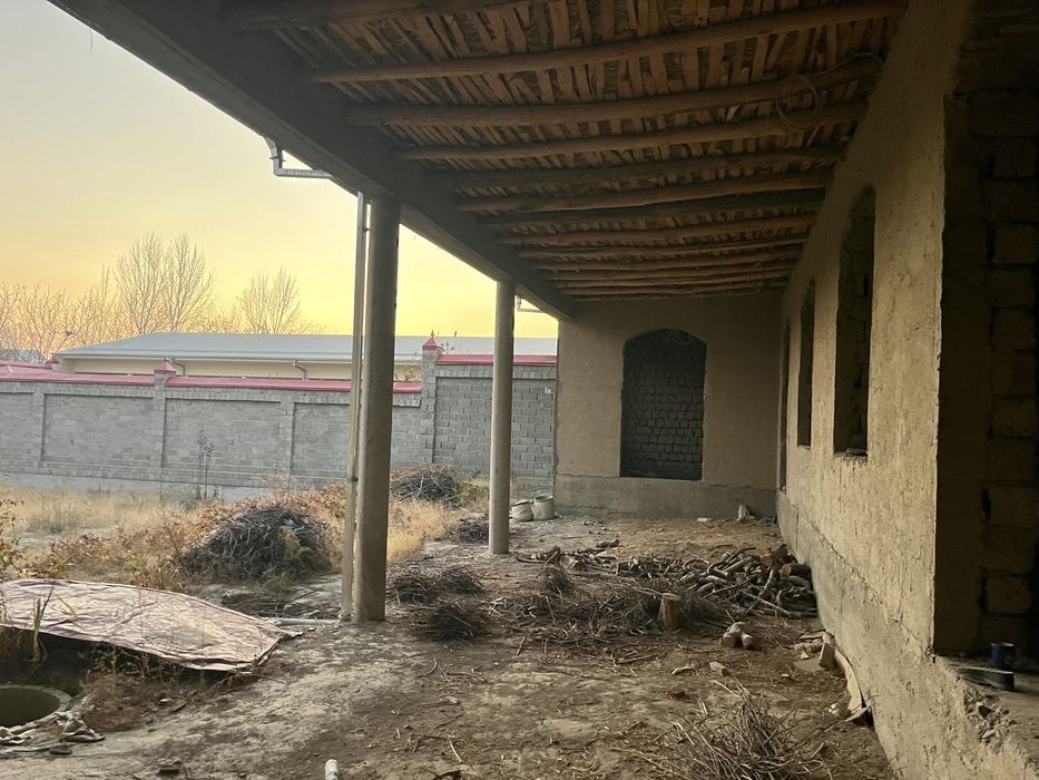 Хавли сотилади 10 суток  75.000 $ срочна чархин кадиж