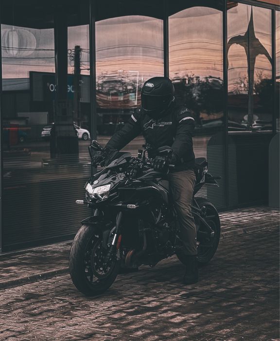 Kawasaki ZH2 absolut impecabil