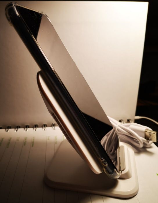 Vand incarcator wireless pt. telefoane mobile NOU