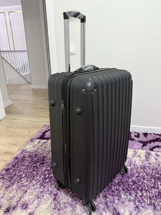 Чемодан для багажа