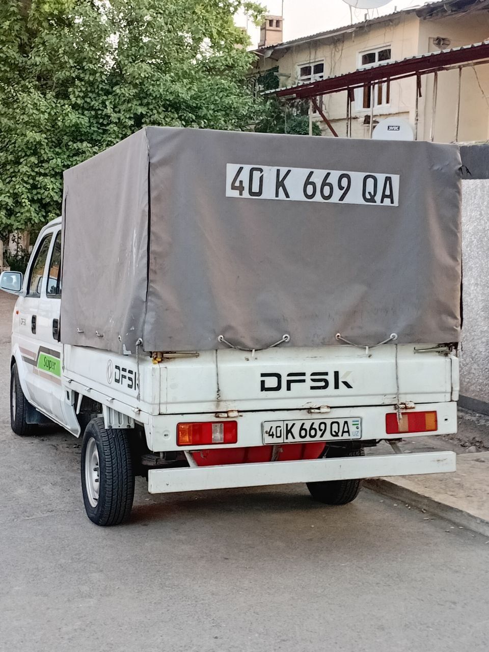 Labo Dongfeng sotiladi 2014 yil