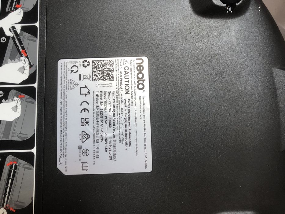 Robot aspirator neato d9