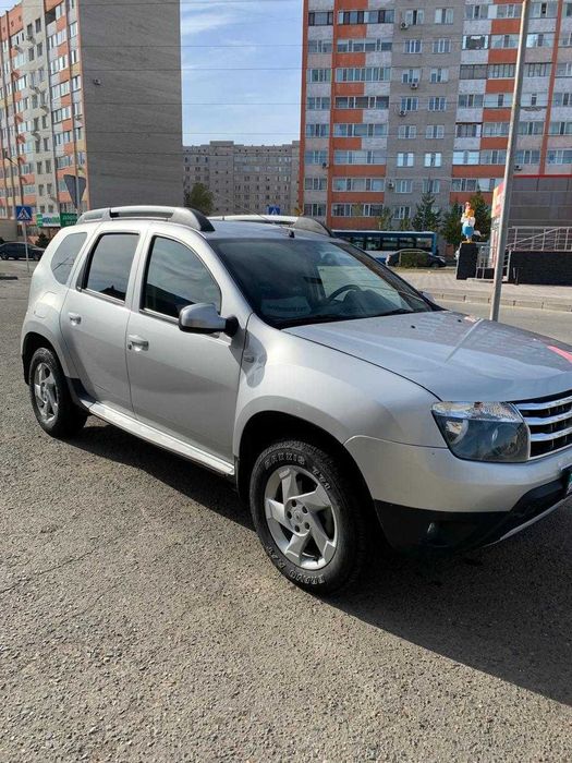 автомобиль Renault Duster