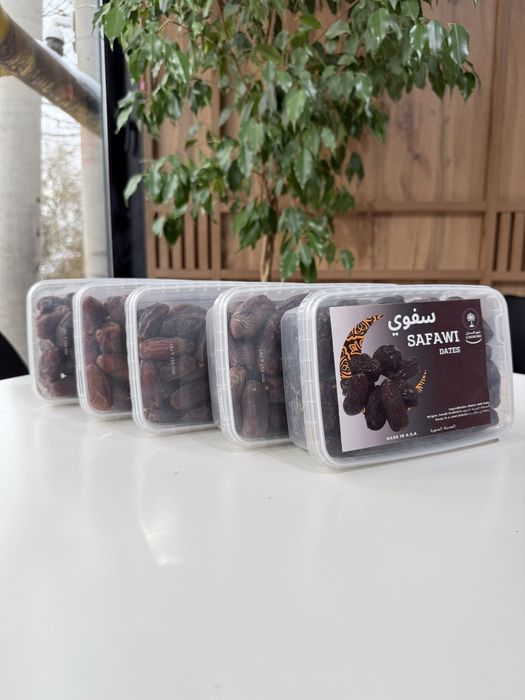 Финики в боксах 550г