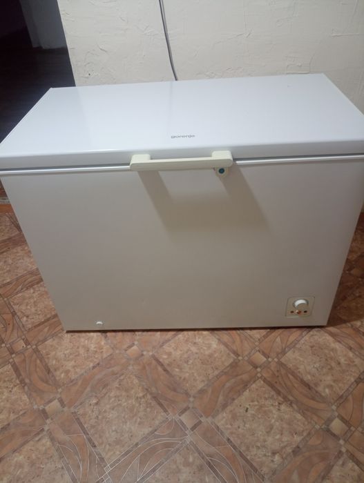 Продам морозилку почти новую