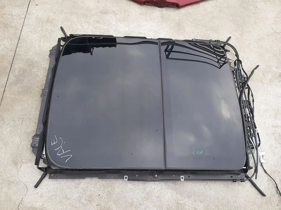 trapa plafon panoramic cu motoras ford kuga 2 dm2