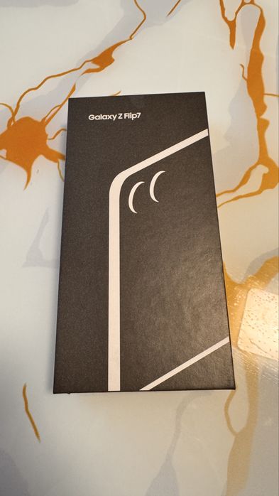 Samsung Z Flip 7 256 Gb Sigilat