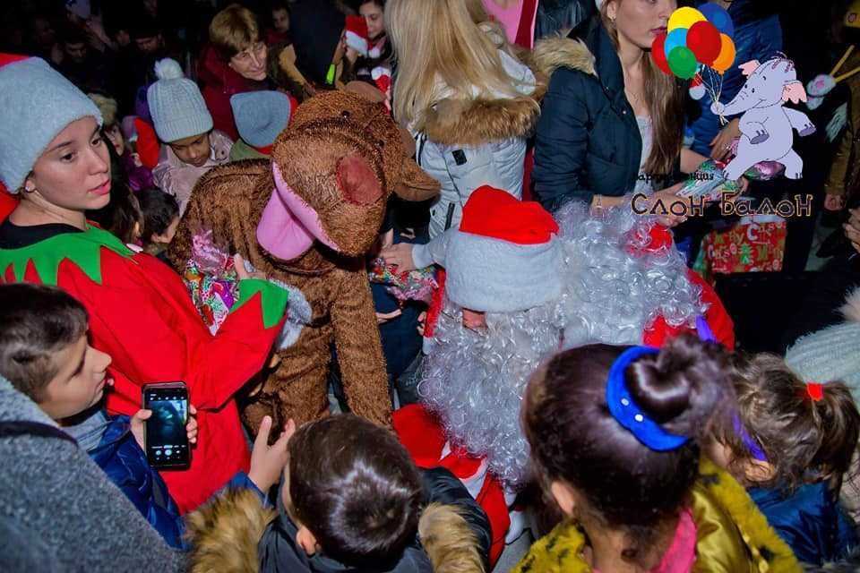 Коледно парти и Дядо Коледа от Слон-Балон