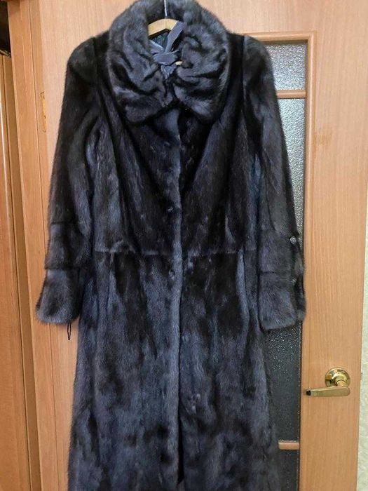 Продам шубу (новая)