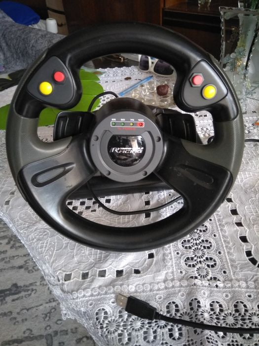 Волан.saitek R-440.forse feedbask