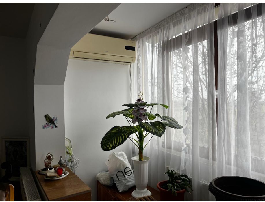 Vand apartament cu 2 camere