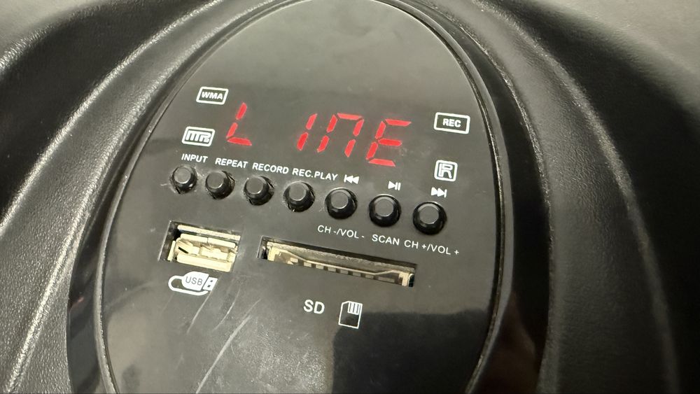 Boxa Akai SS023A-X10