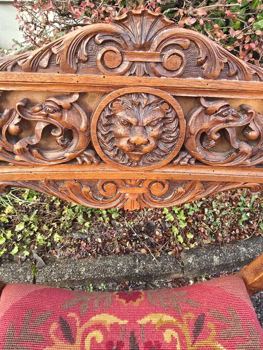 Стар стол 1860 година.