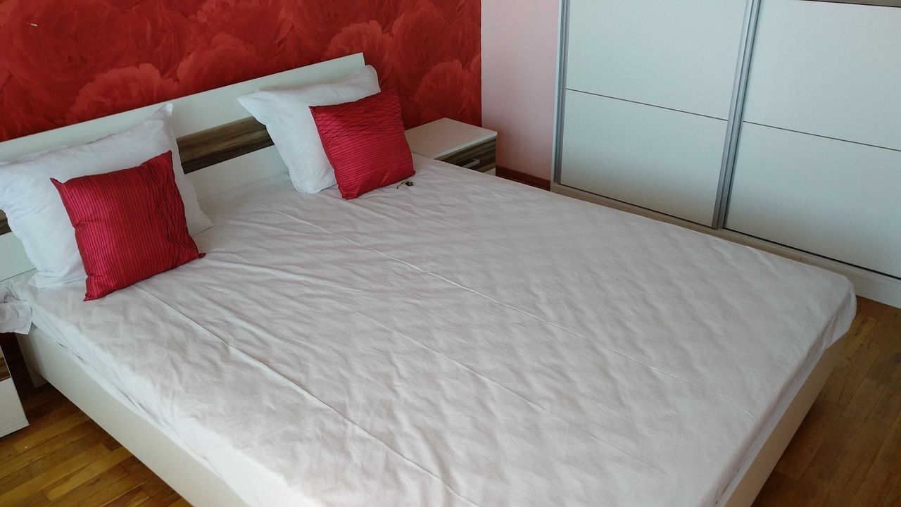Дава се под наем Къща в к.к. Св.Св. Константин и Елена - 250 кв.м за 1224 € - Снимка #11