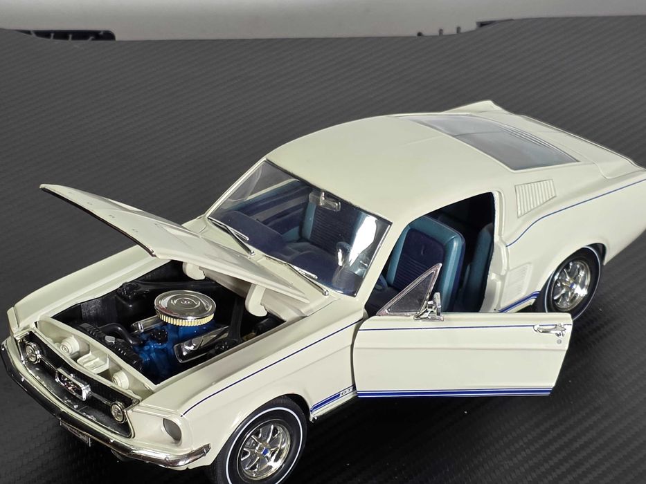 Macheta Auto 1/18 ERTL Ford Mustang GT 1967 American Muscle